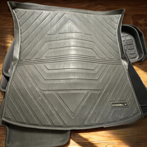Weather Mats 8 pieces: 2021 Tesla Model Y - Lightly Used
